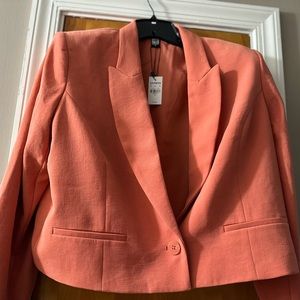 BRAND NEW CROPPED BLAZER, Color MELON